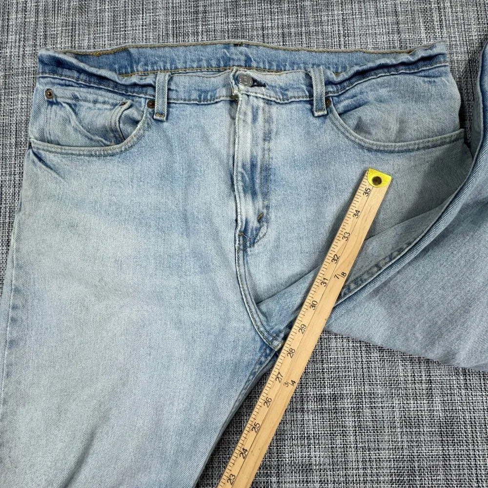 Levis *orders ship